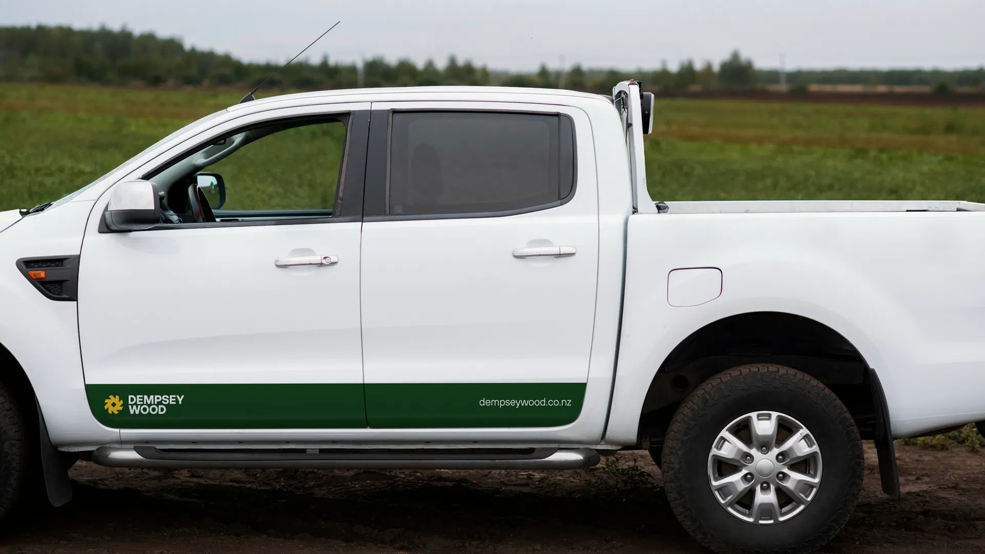 Fuman Dempsey Wood Hilux 2